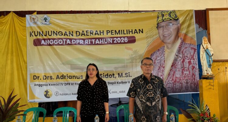 Dr. Drs. Adrianus Asia Sidot, M.Si., Anggota Komisi IV DPR RI Fraksi Partai Golkar Daerah Pemilihan Kalimantan Barat II,