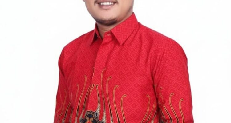 Agusandi, S.E., M.E. Tokoh Pemuda Dayak Kalimantan Barat dan Akademisi
