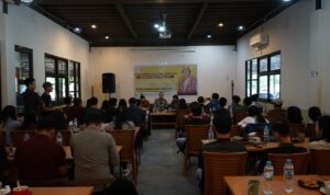 KUNDAPIL di Pontianak, Adrianus Asia Sidot Serap Aspirasi Pemuda Adat