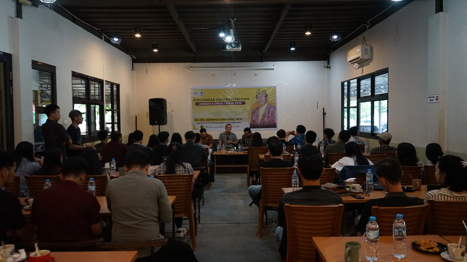 KUNDAPIL di Pontianak, Adrianus Asia Sidot Serap Aspirasi Pemuda Adat