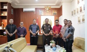 ICDN Sintang Silaturahmi dengan Kajari Sintang, Bahas Kolaborasi Penyuluhan Hukum