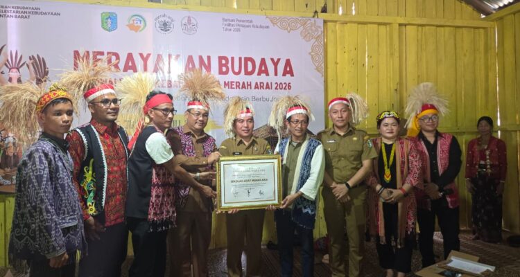 Sekolah Adat Dayak Kebahan Resmi Diluncurkan, Perkuat Pelestarian Budaya di Desa Merah Arai